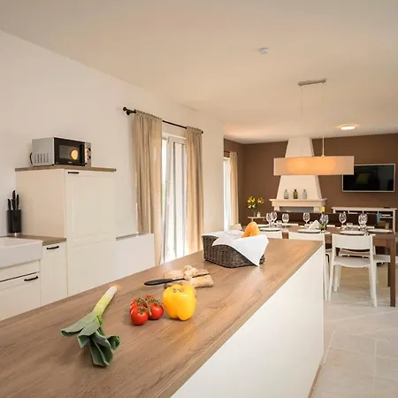 Hvaretta Villas Stari Grad  Buitenkant foto
