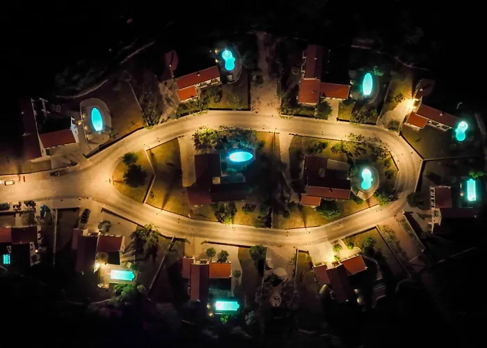 Hvaretta Villas